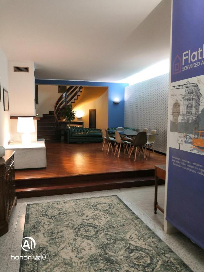 Отель Flatmilan Чернуско-суль-Навильо Экстерьер фото